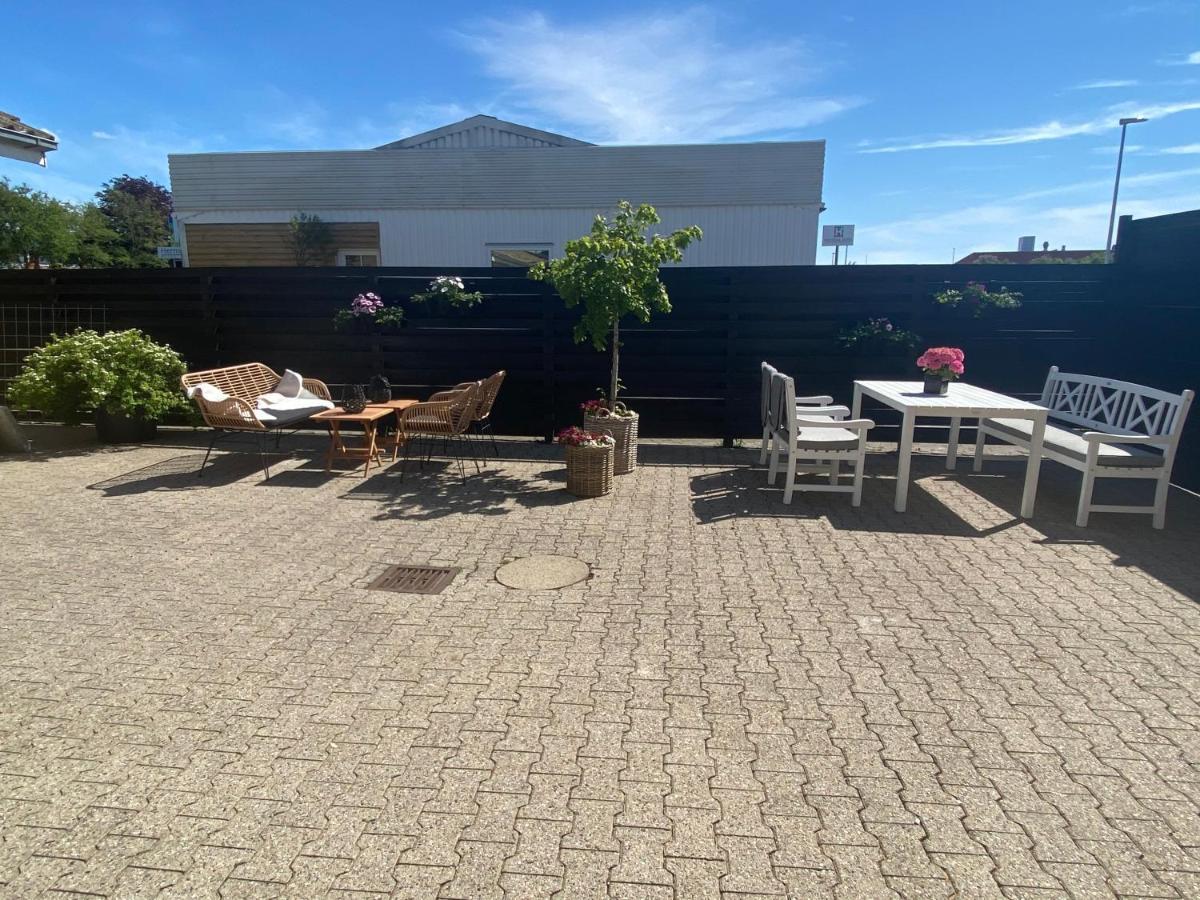 Hotel Sov Godt Хернинг Экстерьер фото